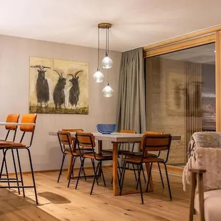 Lägenhet Stylish Saas Fee